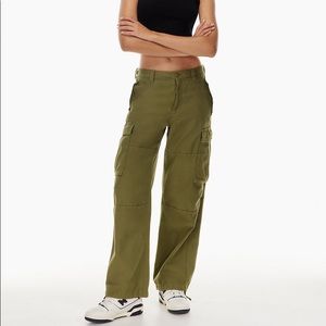 TNA Supply Cargo Size 2 in GD Dove White